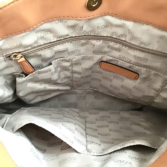 Michael Kors Jet Set Leather Tote Bag New With Tag - Picture 5 of 7